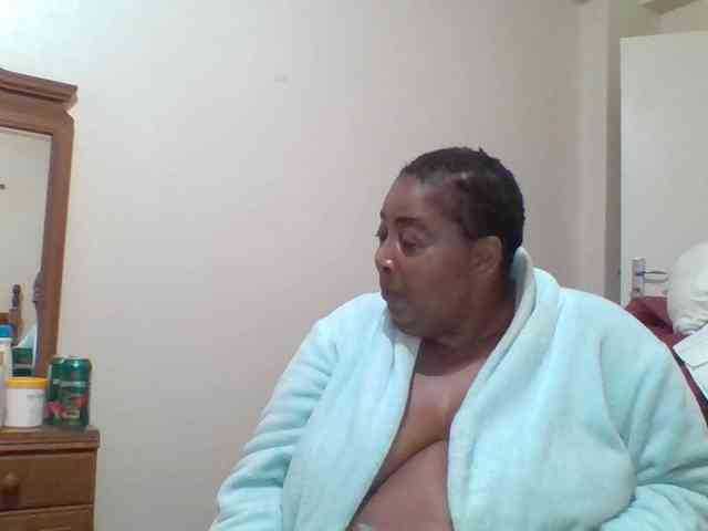 pussylips53 pussylips53