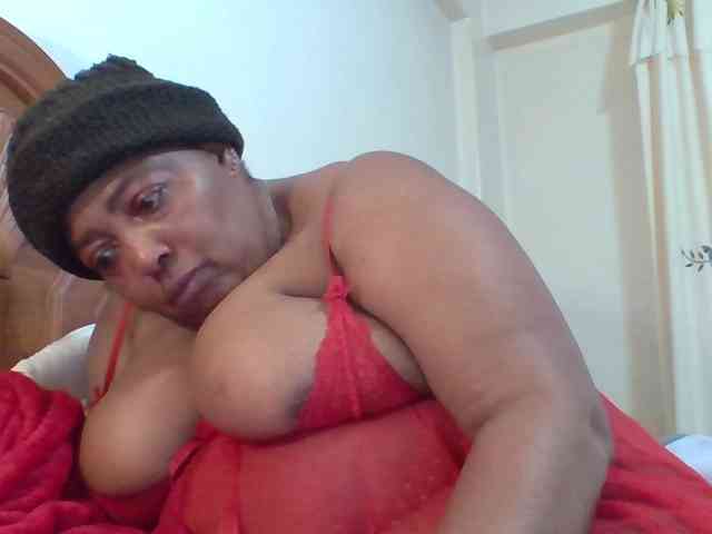 pussylips53 webcam