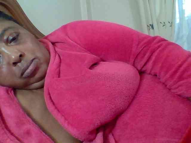 pussylips53 webcam