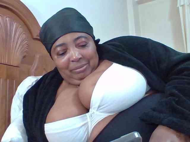 pussylips53 webcam