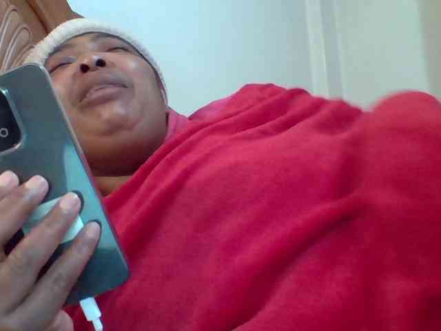 pussylips53 webcam