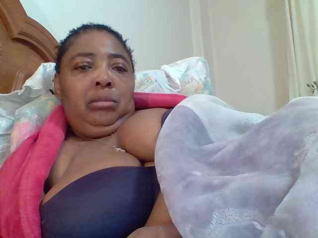 pussylips53 webcam
