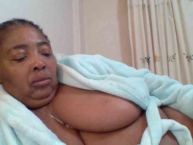 pussylips53 webcam