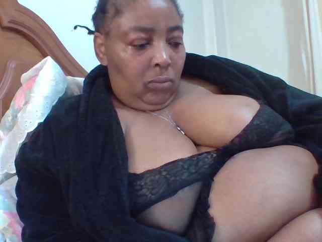 pussylips53 webcam
