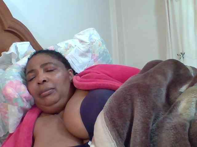pussylips53 webcam