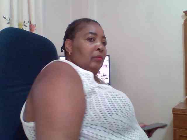 pussylips53 pussylips53