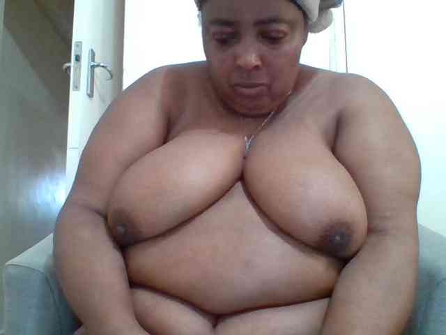 pussylips53 webcam