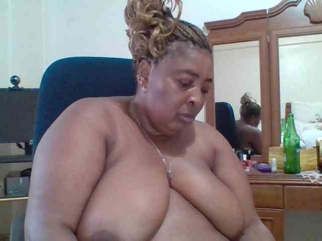 pussylips53 pussylips53