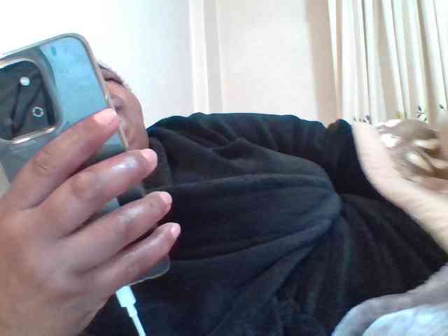 pussylips53 webcam