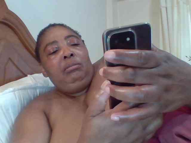 pussylips53 pussylips53