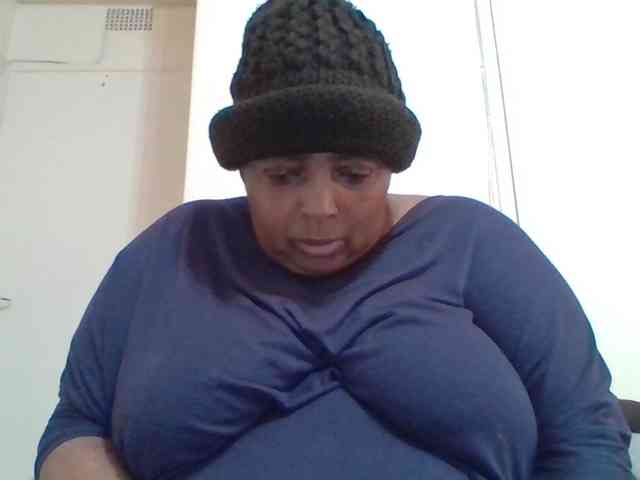 pussylips53 webcam