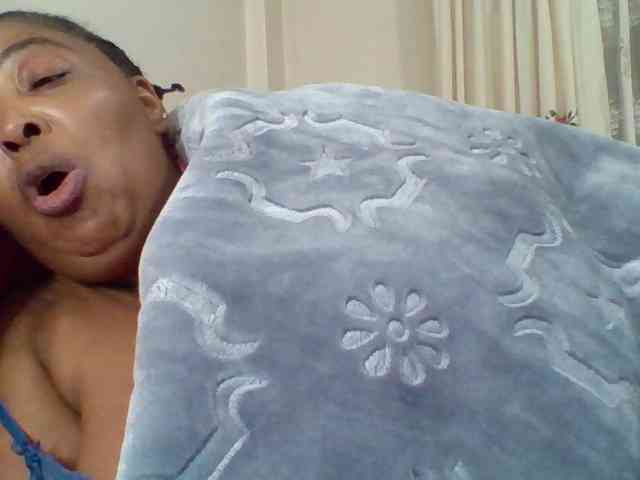 pussylips53 webcam