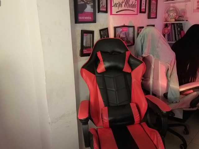 miasecretmodel on BongaCams 