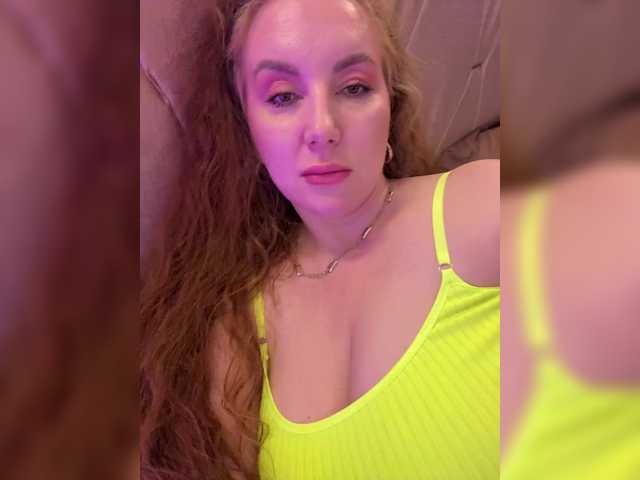 cherryygirl from BongaCams