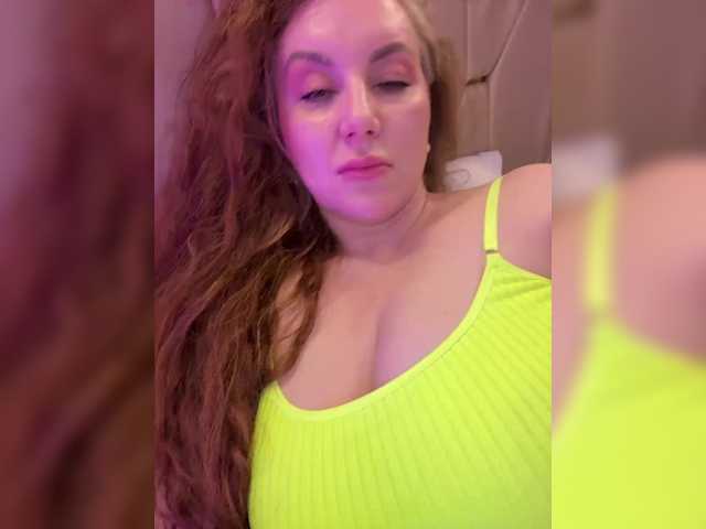 cherryygirl's BongaCams show and profile