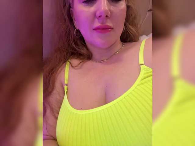 cherryygirl from BongaCams