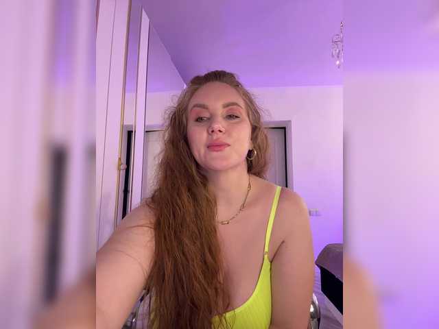 cherryygirl from BongaCams