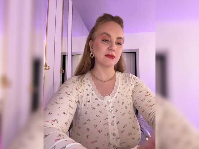 cherryygirl — Dildo and squirt in Private! Before him 200 in the general chat!! Favorite vibrations 38,59,79,112,199,303 powerful, 750 the strongest favorite vibration!!!