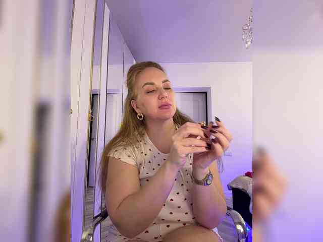 cherryygirl webcam