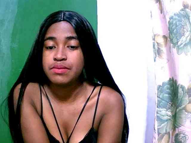 Blacksexy1 webcam