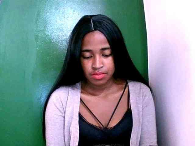Blacksexy1 webcam