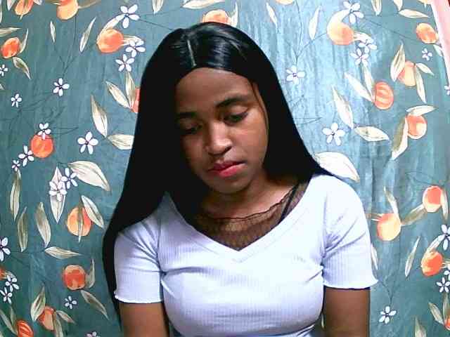 Blacksexy1 webcam