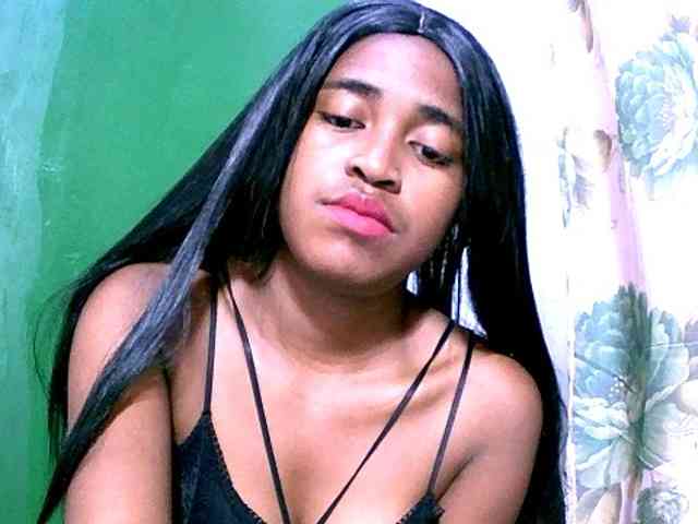 Blacksexy1 webcam