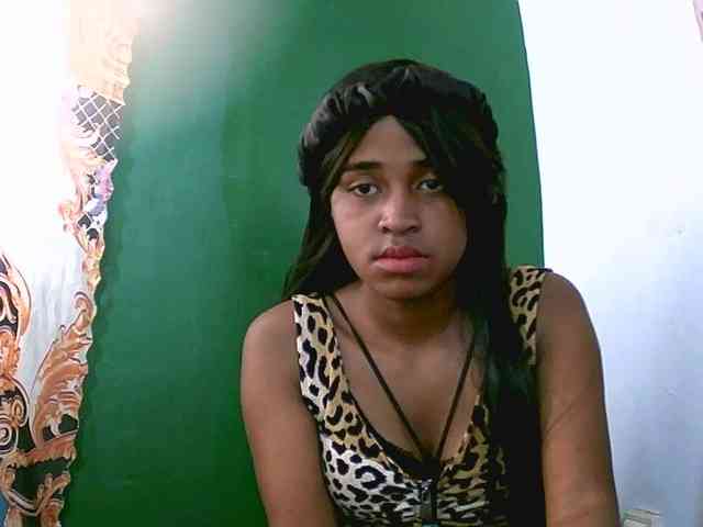 Blacksexy1 webcam