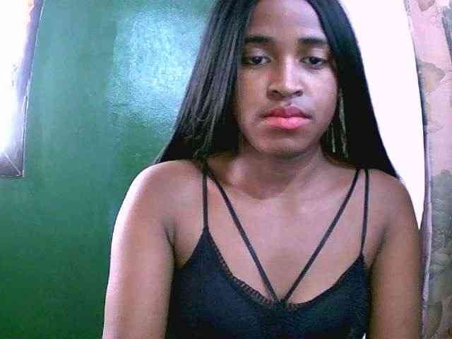 Blacksexy1 webcam