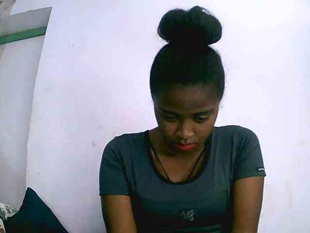 Blacksexy1 webcam