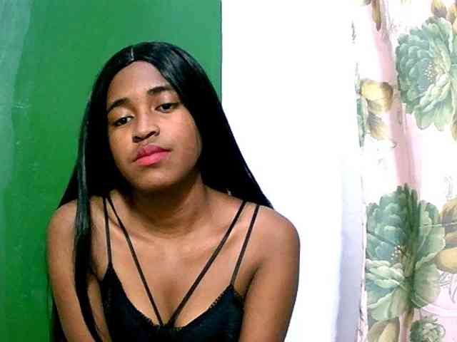 Blacksexy1 webcam