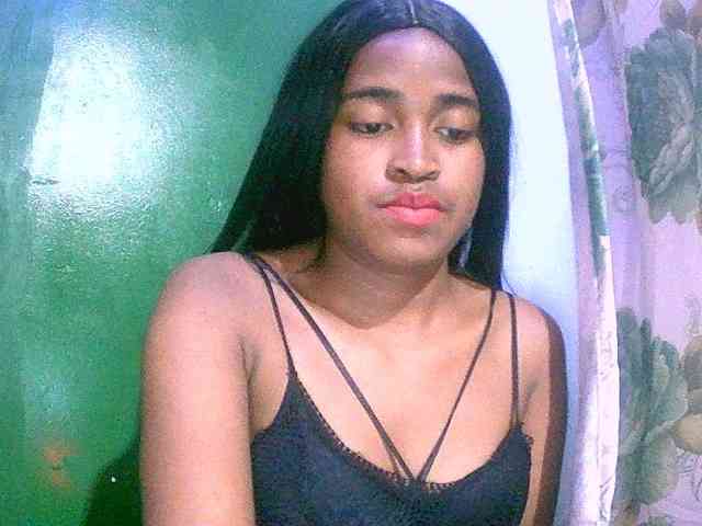 Blacksexy1 webcam