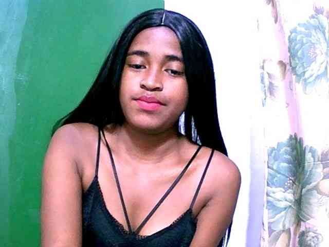 Blacksexy1 webcam