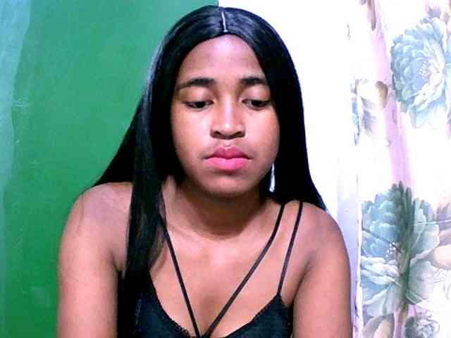 Blacksexy1 webcam