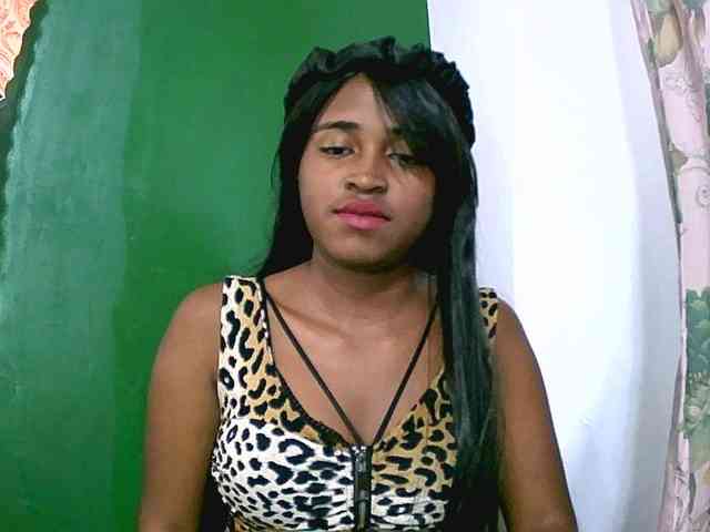 Blacksexy1 webcam
