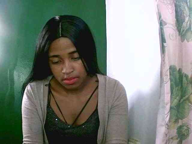 Blacksexy1 webcam