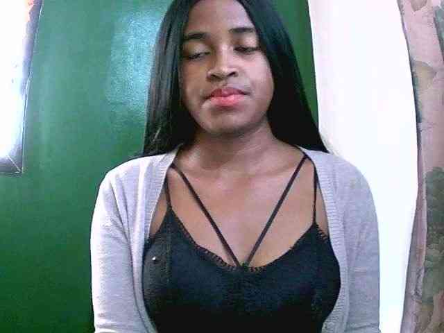 Blacksexy1 webcam