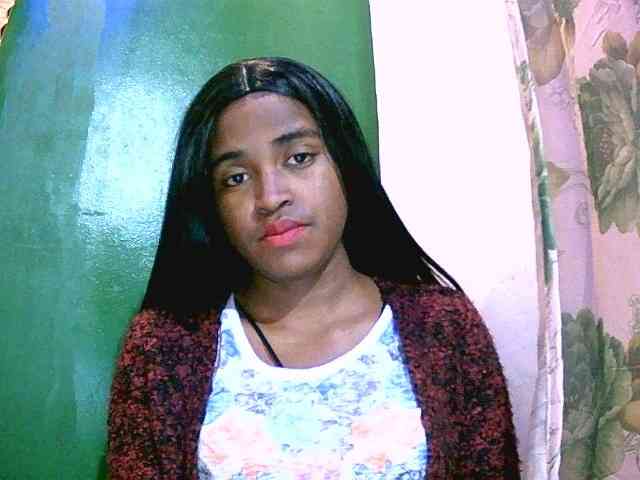 Blacksexy1 webcam