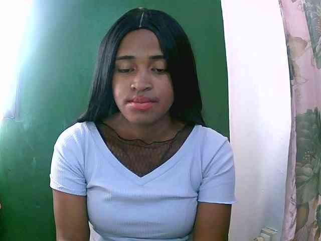 Blacksexy1 webcam