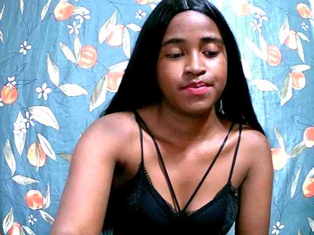 Blacksexy1 webcam
