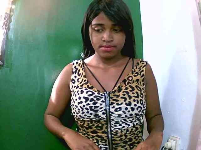 Blacksexy1 webcam