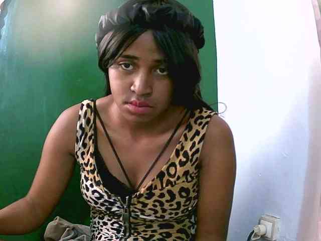 Blacksexy1 webcam