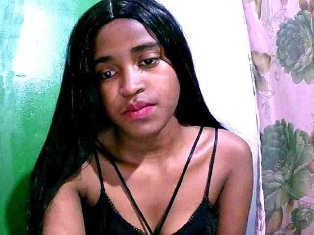 Blacksexy1 webcam