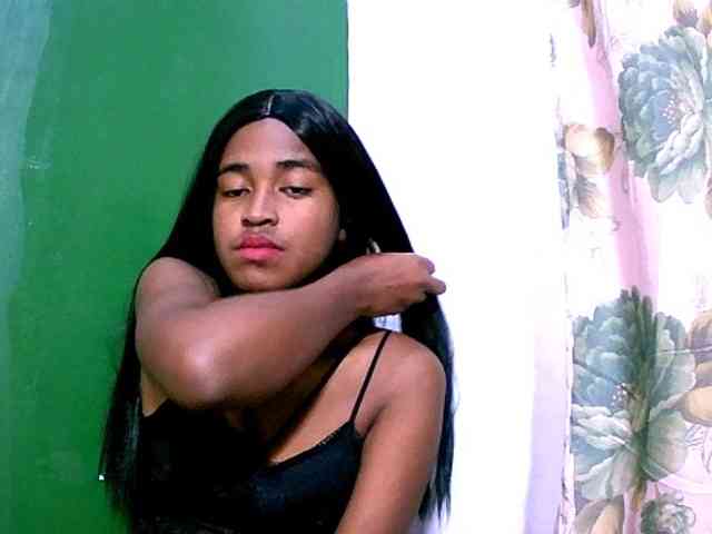 Blacksexy1 webcam