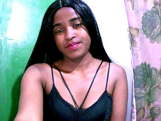 Blacksexy1 webcam
