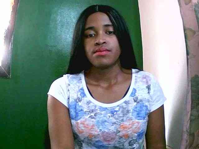 Blacksexy1 webcam