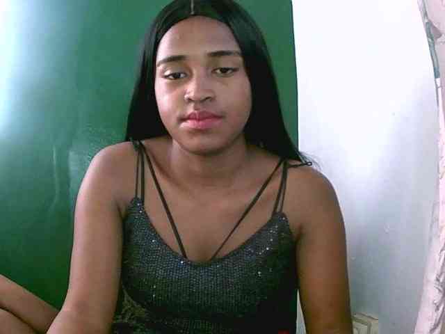 Blacksexy1 webcam