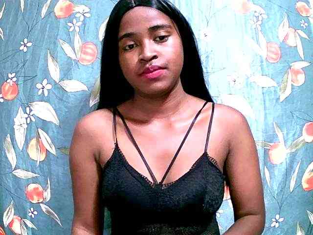 Blacksexy1 webcam