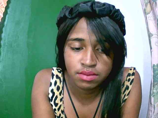 Blacksexy1 webcam