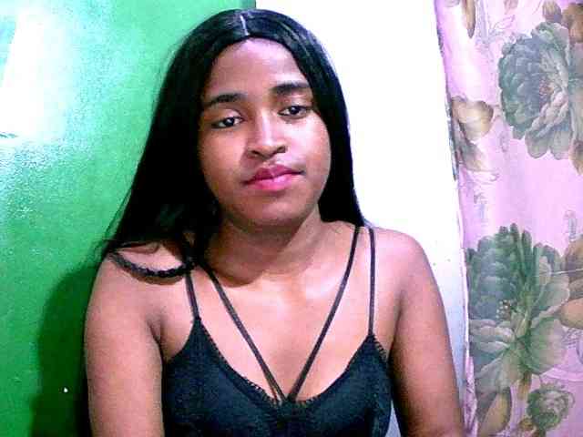 Blacksexy1 webcam